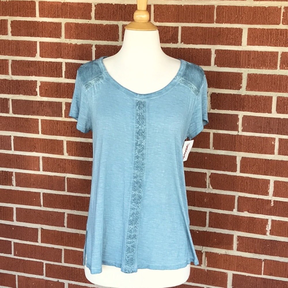 NWT Max Jeans Blue Scoop Neck Short Sleeve Top Size Medium